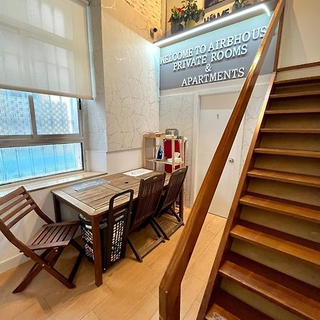 Airbhouse Private Rooms & Apartments เซบีญา ภายนอก รูปภาพ